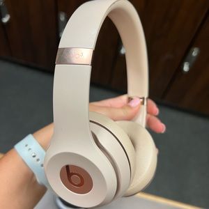 Beats Solo 3 headphones - Matte gold